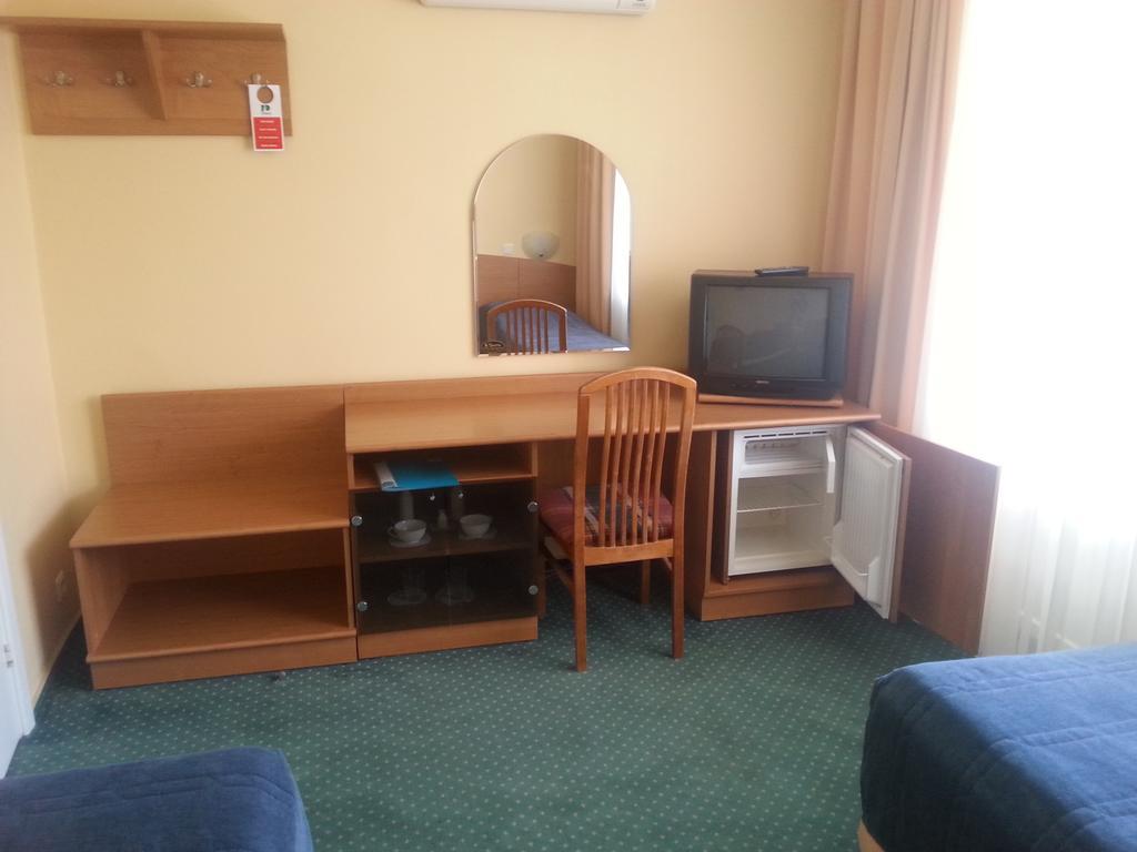 Hotel Plinksiu Plinkšės 외부 사진